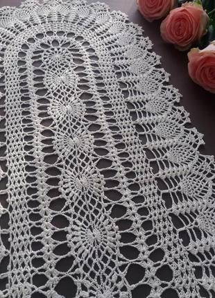 Овальная салфетка кремовая ирис 1