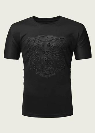 Стильная футболка