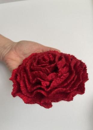 Брошка "розкішна троянда" з вовни ручної роботи5 фото
