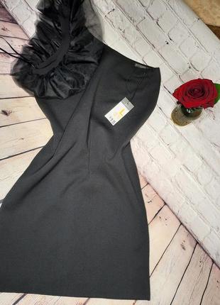 Сукня на одне плече