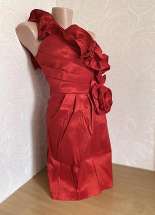 Нарядное платье