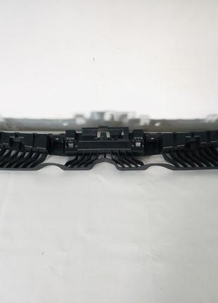 Крепление заднего бампера центр vw jetta 2018-2021 17a807863