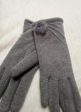 Абсооютно новые перчатки на утеплителе кролик