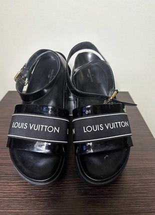 Босоніжки louis vuitton1 фото