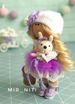 Куколка в сиреневом платье с кроликом3 фото