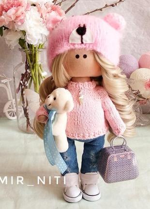 Лялька ручної роботи ведмедик в рожевому светрі з сумочкою