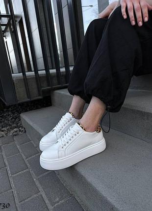 Білі базові жіночі кеди кросівки на високій підошві потовщеній з леопардовою п'ятою з...