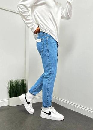Мужские модные качественные джинсы мом на пуговицах светло-синие2 фото