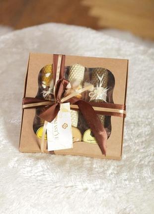 Подарочный набор свечей из вощины ручной работы и крем- мёд2 фото