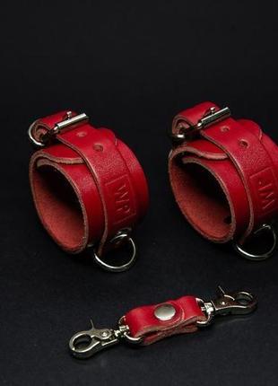 Кожаные наручники3 фото