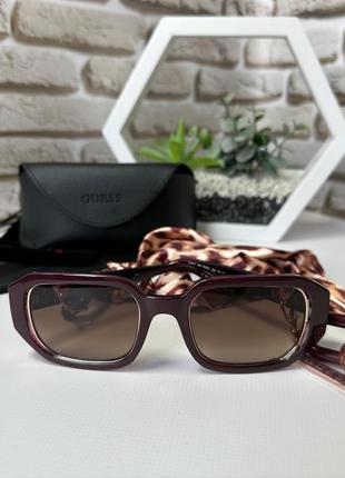 Окуляри прямокутники guess