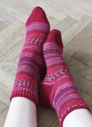Шкарпетки вовняні ручної роботи в'язані "вишня"