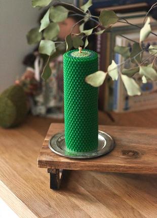 1 велика зелена свічка з вощини на подарунок чи для декору4 фото