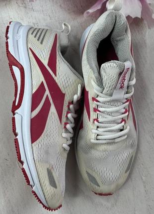 Бігові кросівки reebok р. 39-39.56 фото