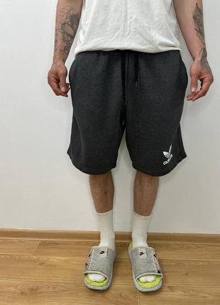 Мужские шорты adidas <unk> цена 400 грн