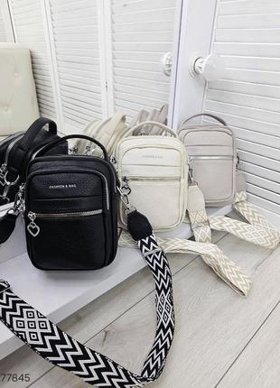 Женская стильная и качественная небольшая сумка из эко кожи черная10 фото