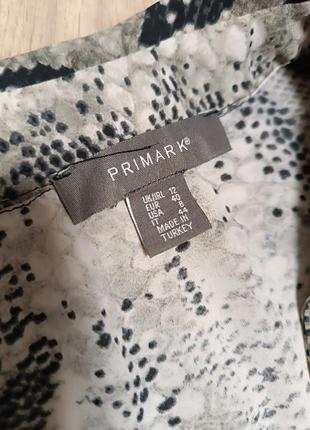 Платье рубашка в змеиный принт primark7 фото