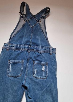 Джинсовый брючный комбинезон девочке yigga рваные джинсы5 фото