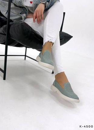Кожаные туфли цвета свинца с сквозной перфорацией на белой подошве3 фото