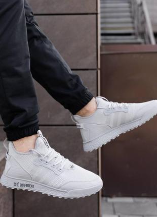 Чоловічі кросівки адідас сірі adidas different silver3 фото