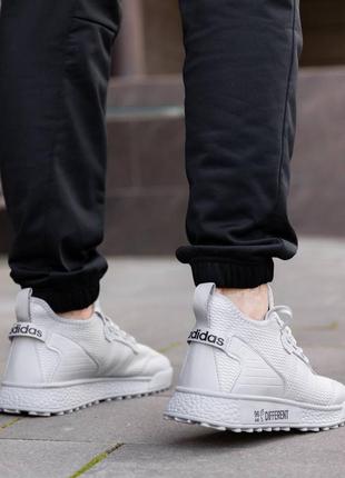 Чоловічі кросівки адідас сірі adidas different silver4 фото