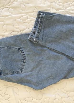 Стильные джинсы на высокой посадцв3 фото