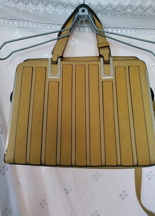 Яскраво жовта сумка new look из саф янової штучної шкіри2 фото