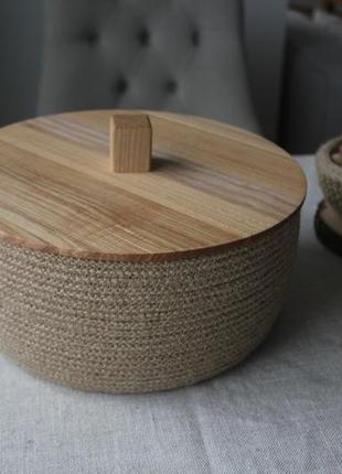 Корзина-хлебница с деревянной крышкой и салфеткой1 фото