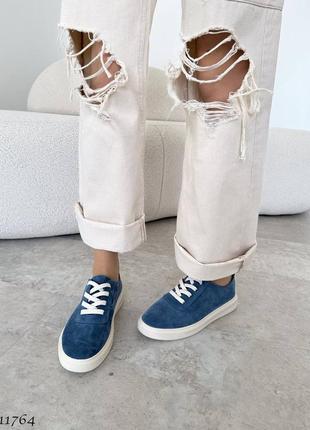Натуральні замшеві кеди - мокасини кольору джинс на шнурівці5 фото