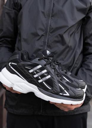 Мужские кроссовки адидас чёрно-белые adidas responce black white