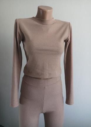 Нюдовый трикотажный костюм ручная работа не китайской и тд