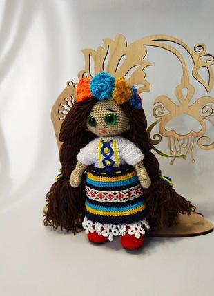 Лялька амігурумі україночка