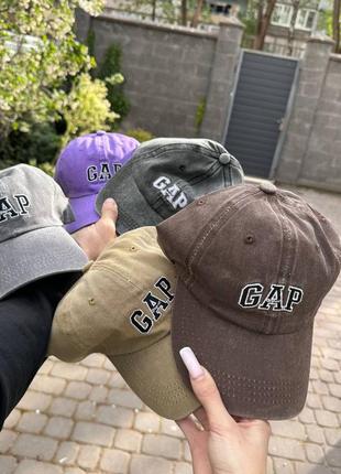 Стильні бейсболки gap в різних кольорах, кепки універсальні класика фіолетовий/сірий/коричневий унісекс1 фото
