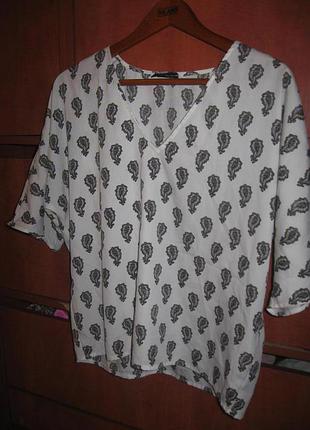 Блуза біло-чорна