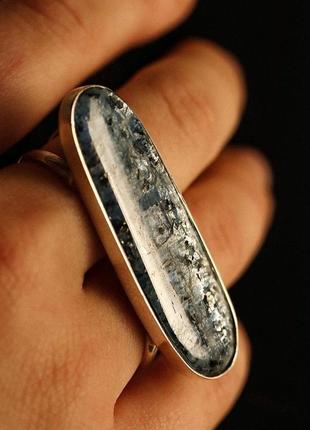 Двойное кольцо с кианитом. серебро