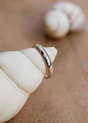 Срібна каблучка з алмазами