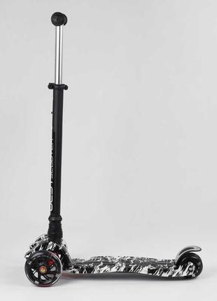 Дитячий триколісний самокат 12" best scooter чорно-білий (2000002546917)2 фото