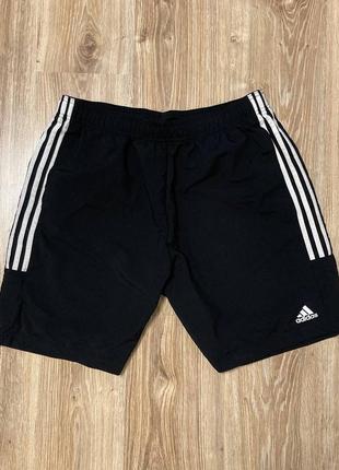 Шорты от фирмы adidas1 фото