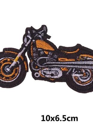 Вышивка-нашивка для декора одежды «мотоцикл желтый».