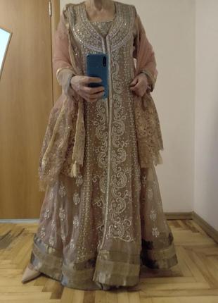 Изящество и роскошь. комплект платье, накидка и шаль, индийский наряд1 фото