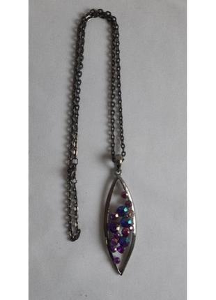 Подвес на цепи украшение сиреневые камушки