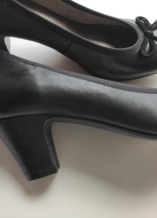 Новые туфли лодочки на широких каблуках натуральная кожа р.39/ 25,5см4 фото