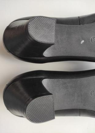 Новые туфли лодочки на широких каблуках натуральная кожа р.39/ 25,5см7 фото