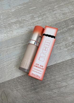 Консилер для світлої шкіри item air hug concealer3 фото