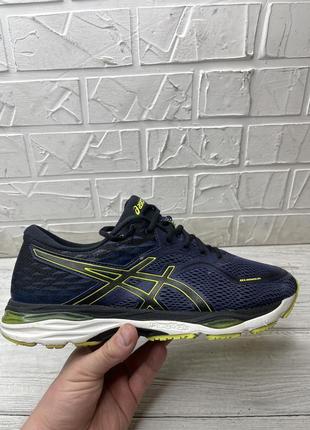 Беговые кроссовки asics gel cumulus nimbus kayano saucony mizuno hoka nike reebok