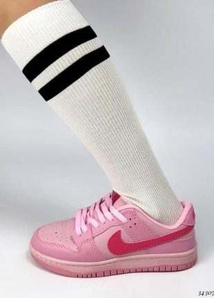 Розовое кроссовки2 фото