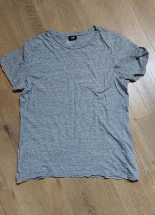 Сіра футболка