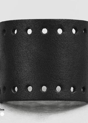 Черный перфорированный широкий  кожаный браслет код 6315