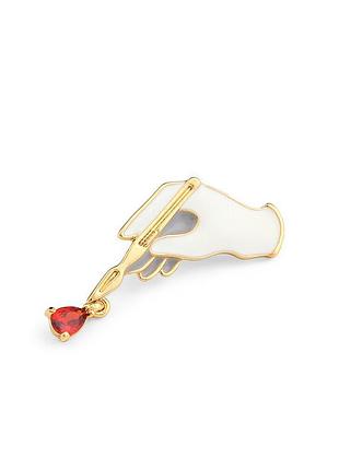 Брошь медицинская «рука со скальпелем».