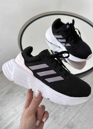 Великолепные дышащие кроссовки adidas2 фото